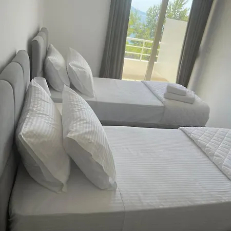Hotel Mane *
