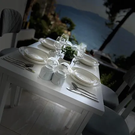 Mane Sarandë
